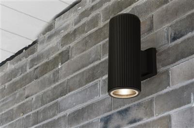 Hamburg Outdoor Wall Light - Black With Clear Glass Diffuser